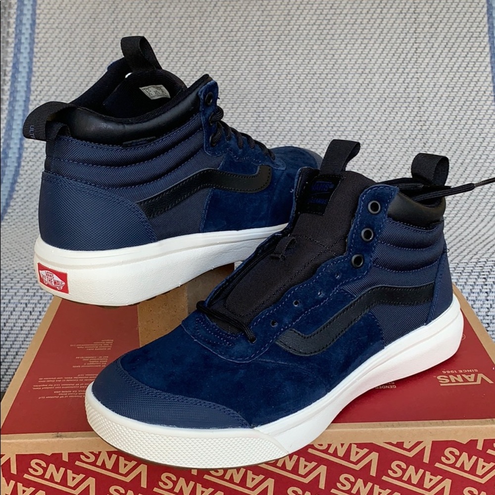• VANS ULTRARANGE SK8-HI MTE Dress Blue/black WMNS - Picture 3 of 16